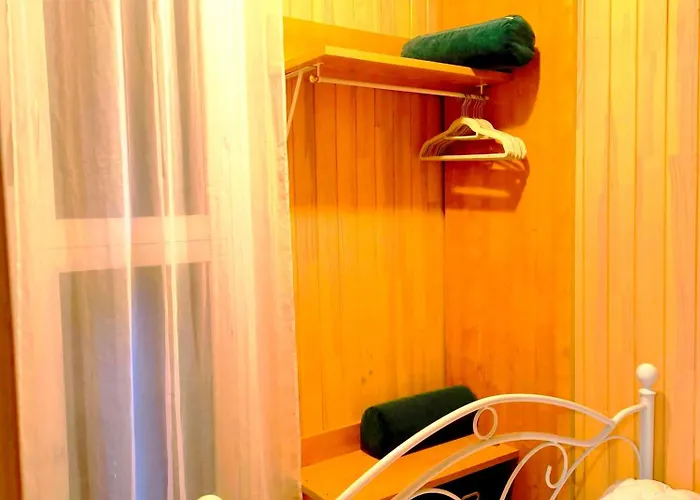 Tendre Face A La Montagne * Bagnères-de-Luchon